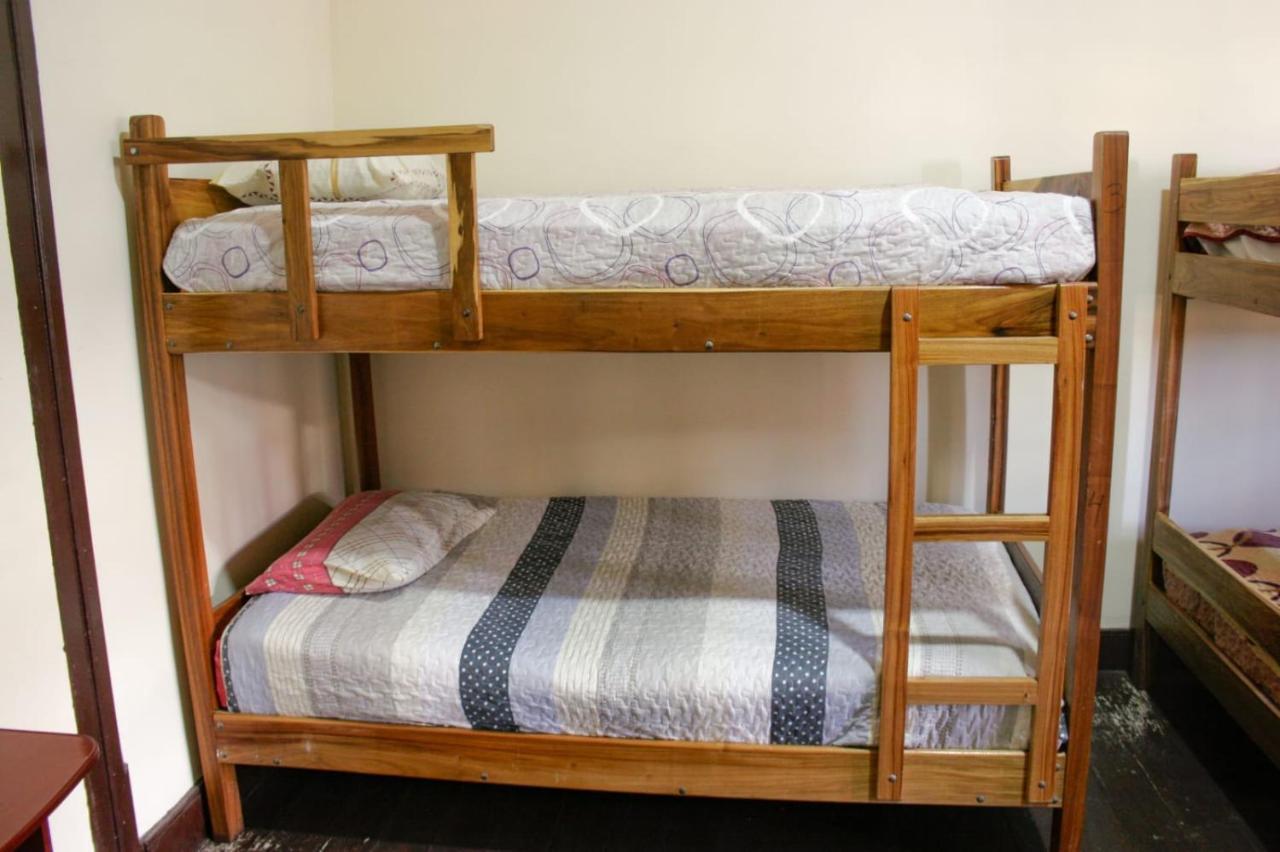 Rummy Hostal Uyuni Bagian luar foto